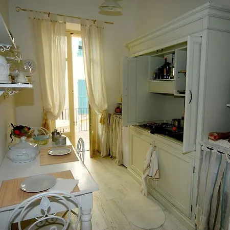 דירה Maison מנטון