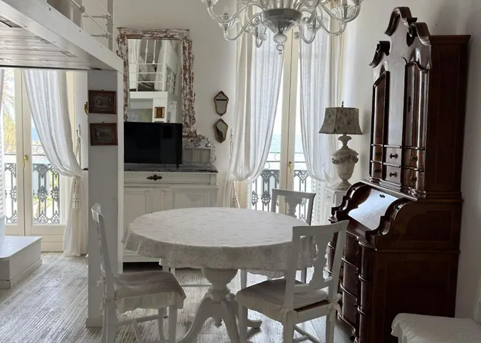 Maison شقة مينتون