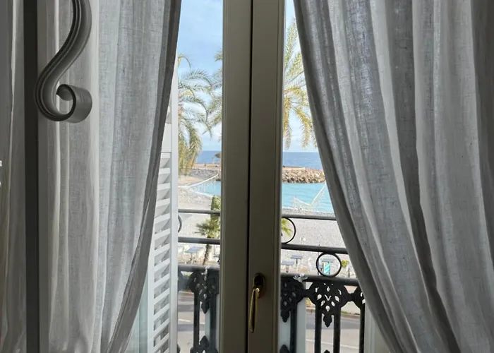Maison *